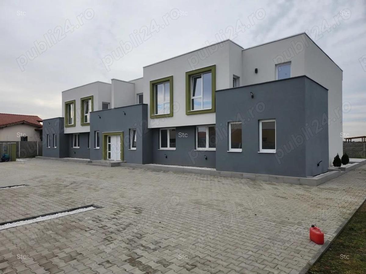 Case de vanzare insiruite - 2