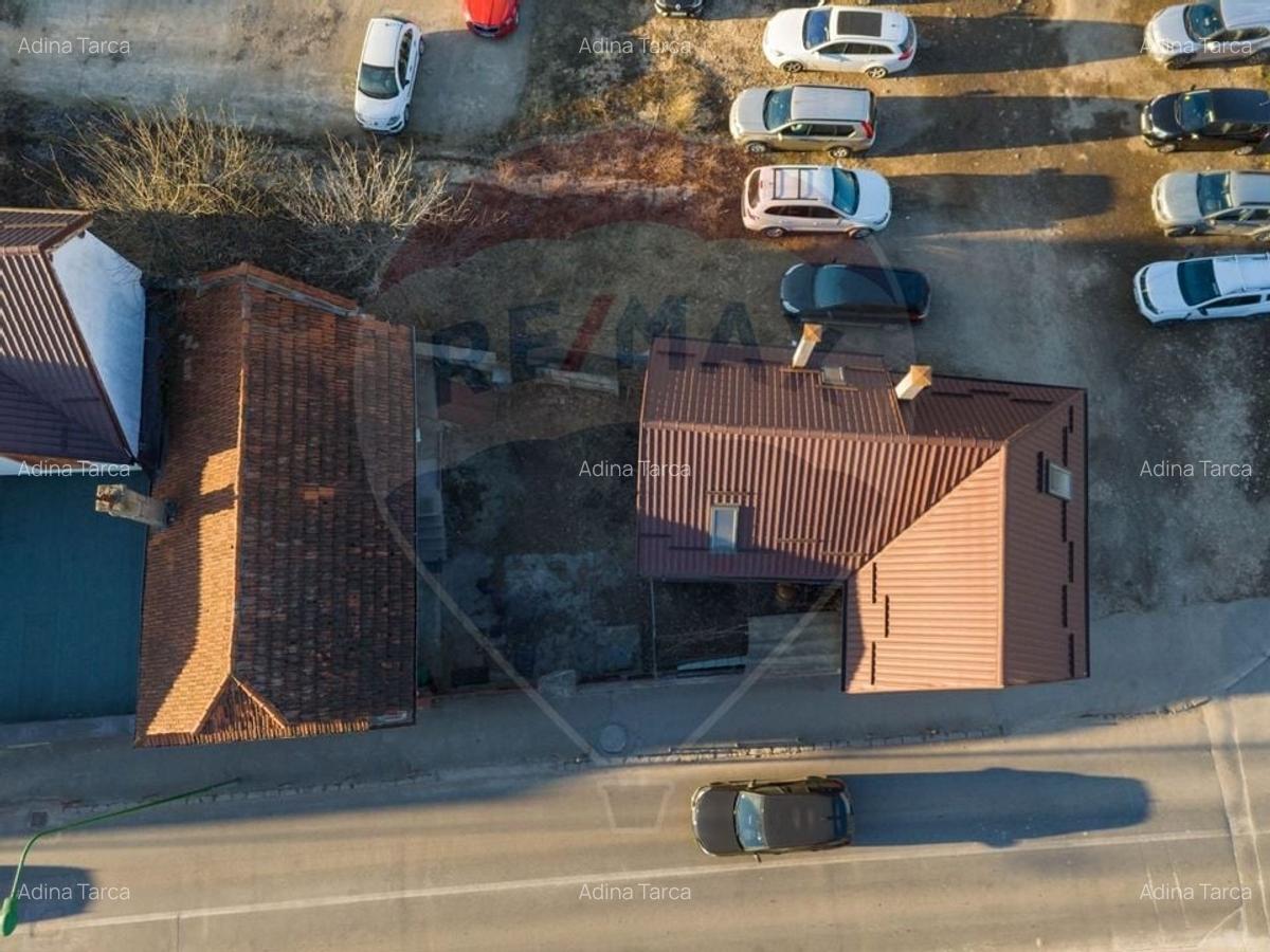 2 case cu curte proprie - locatie centrala - 3