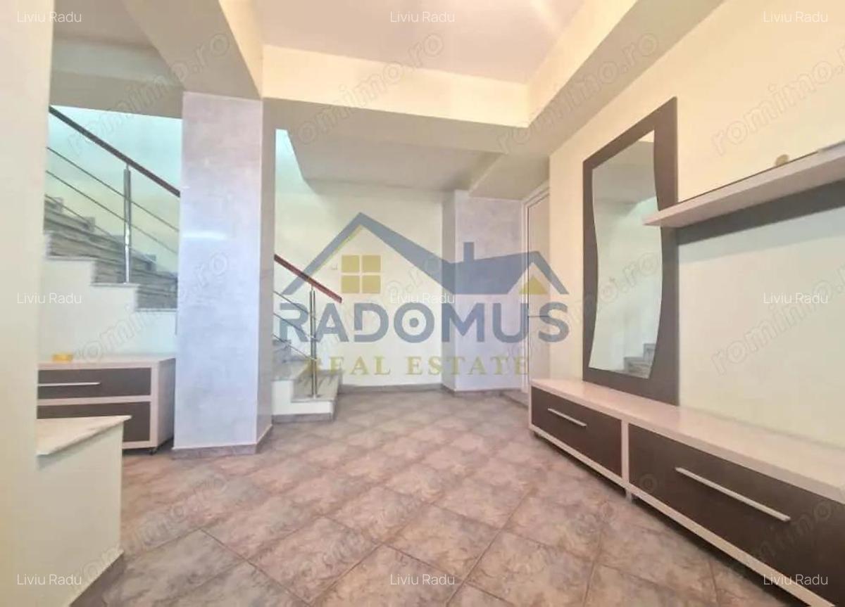 Casa + Spa?iu Comercial - Str.Strandului - 200 mp Utili - Trifazic - 9