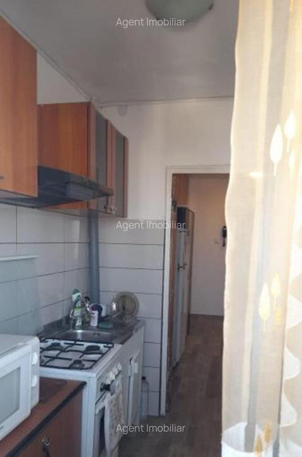 Calea vitan mihai bravu etaj 8 - 2