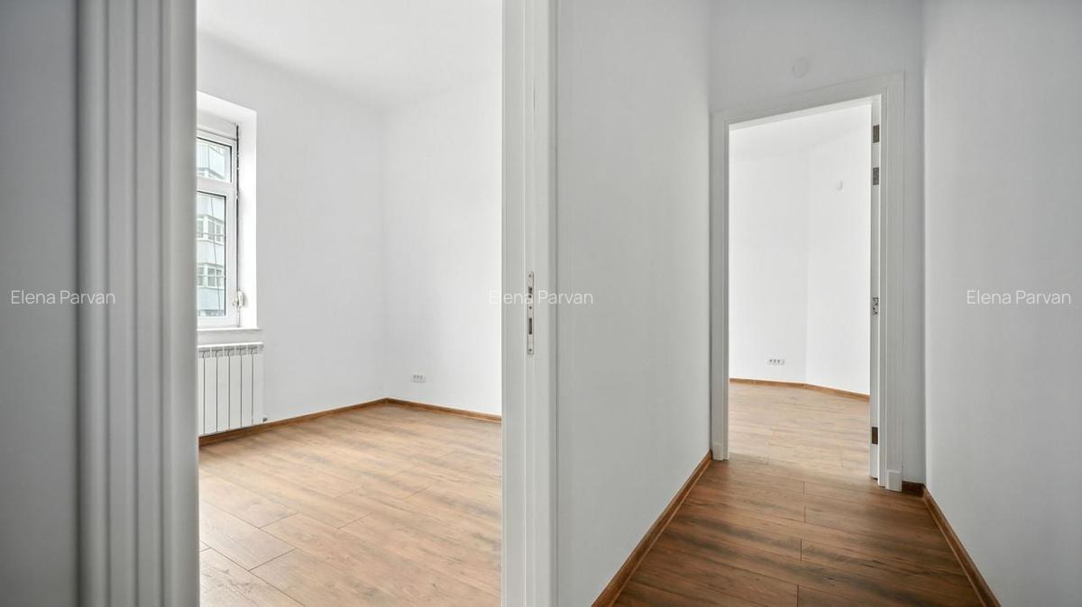 Apartament tip Penthouse 4 camere de inchiriat-Piata Romana - 3