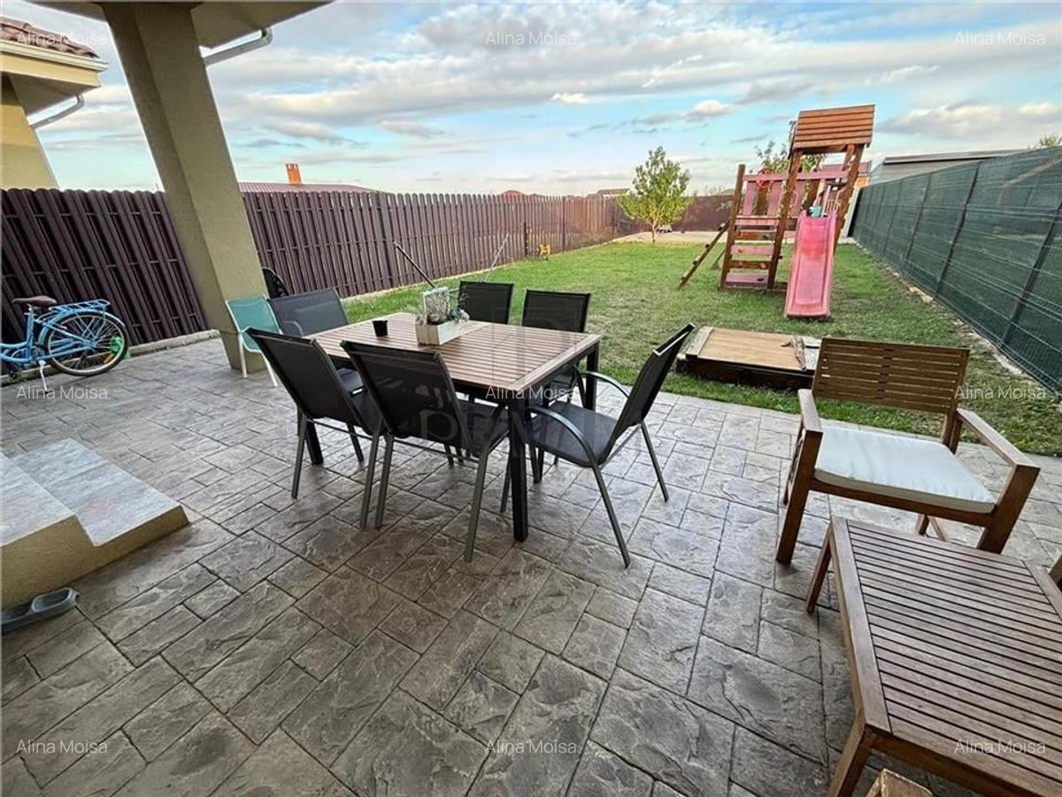 Duplex mansardat - mobilat utilat - panouri solare - 2