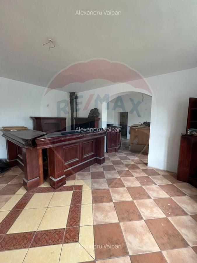 Pensiune/Casa cu 18 camere de vanzare in Campulung Moldovenesc - 6