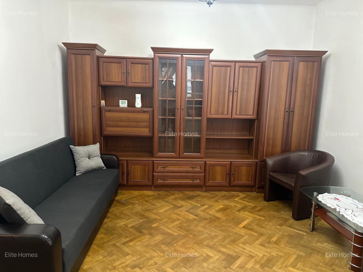 Apartament spatios in apropiere de Mall Vitan/Spacious Apartment near Mall Vitan - 1