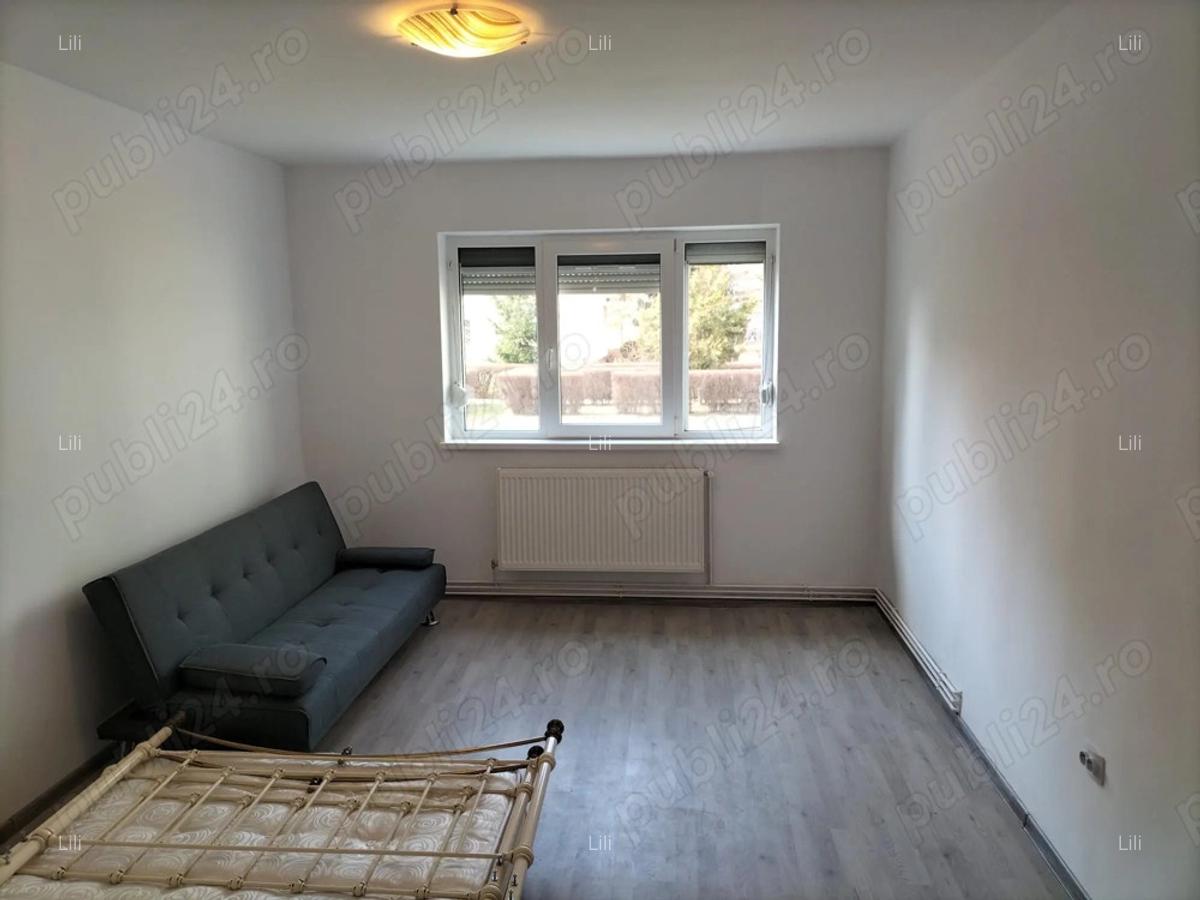 Apartament de vanzare - 4