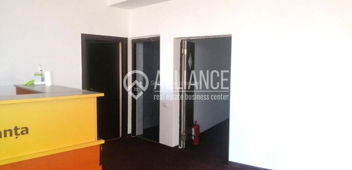 Inchiriere spatiu comercial de 400 mp - 11