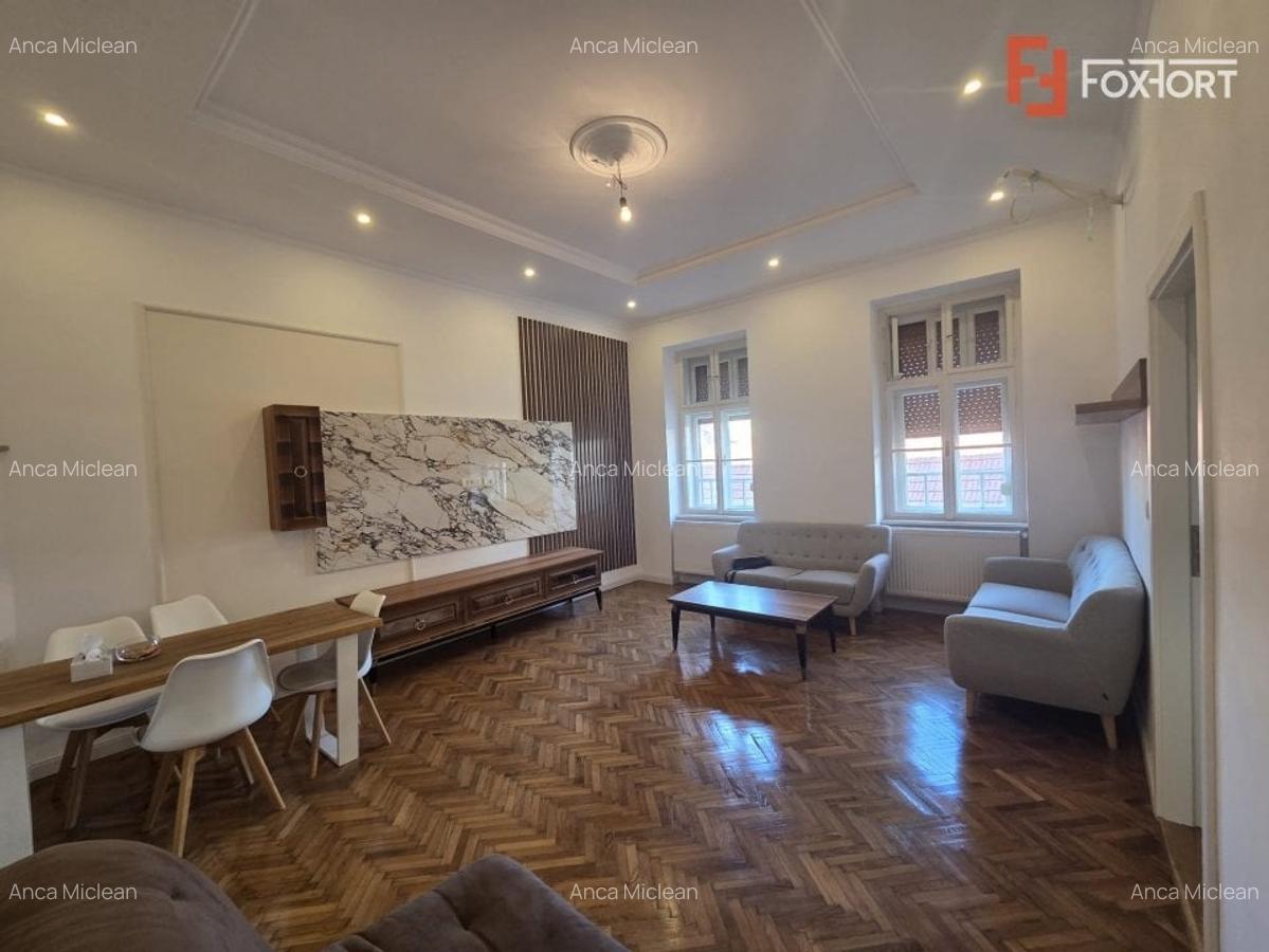 Apartament cu 2 camere, Central in cladire istorica - Arad - 3