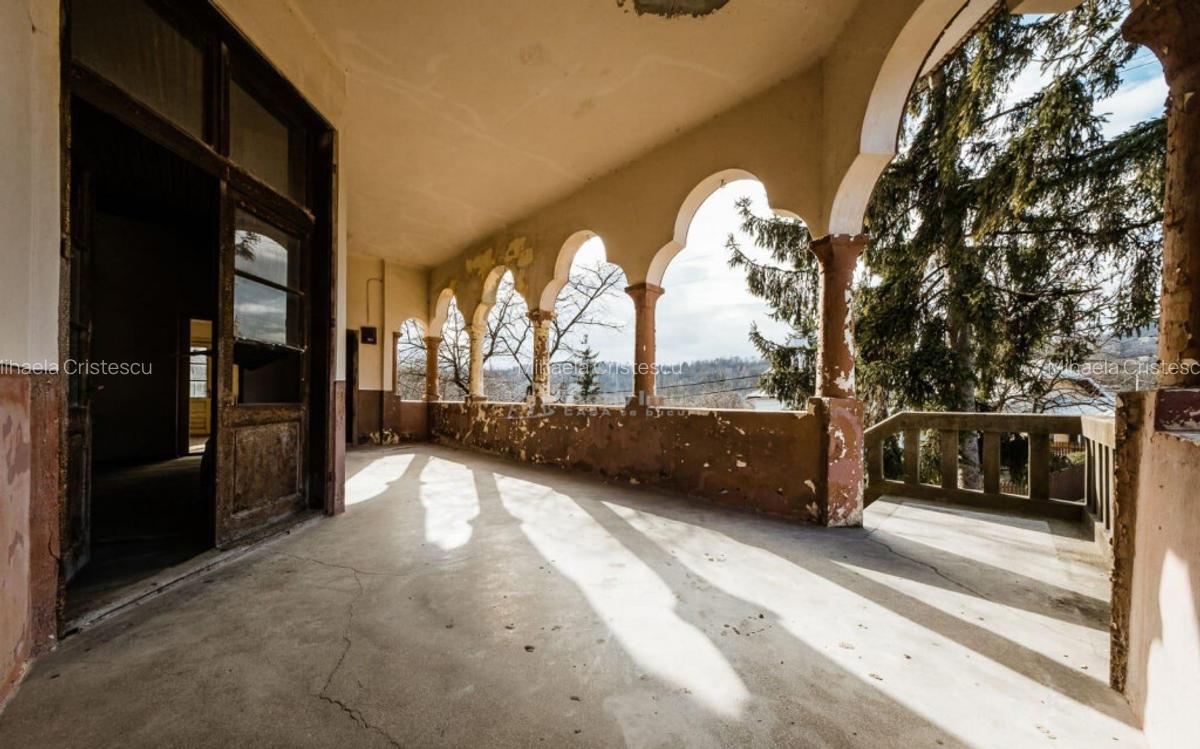 DE VANZARE - CONAC la Breaza, 9 camere, 1.873 mp teren - 7