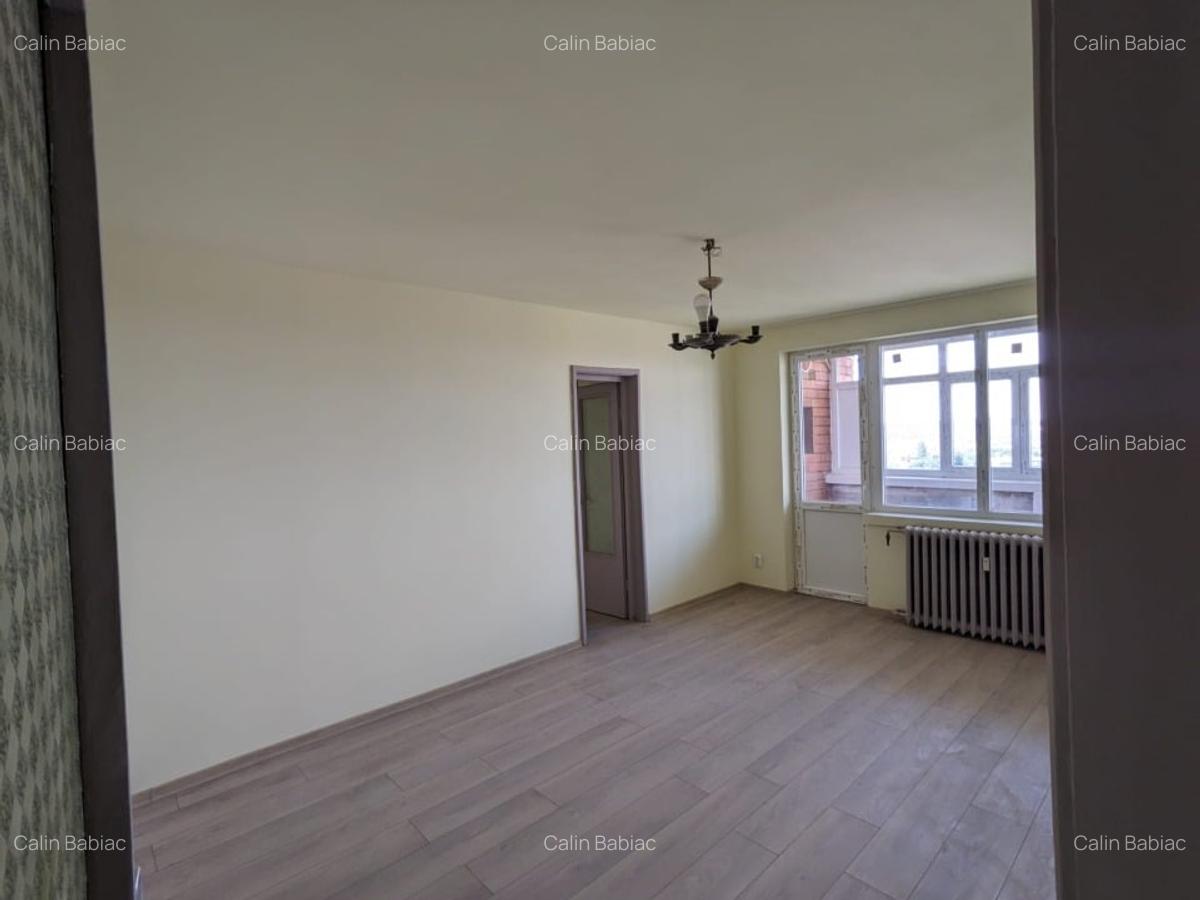 Apartament cu 3 camere semidecomandat în Central - 4