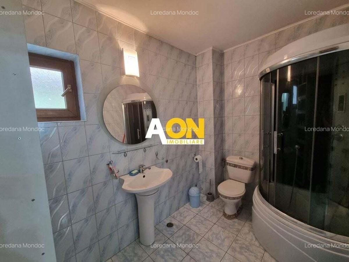 De vanzare casa 6 camere, S+P+M, 900mp teren, Cetate - 8