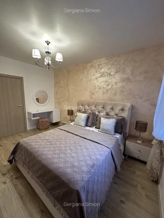 Apartament cu 3 camere semidecomandat, mobilat în Băneasa - 1