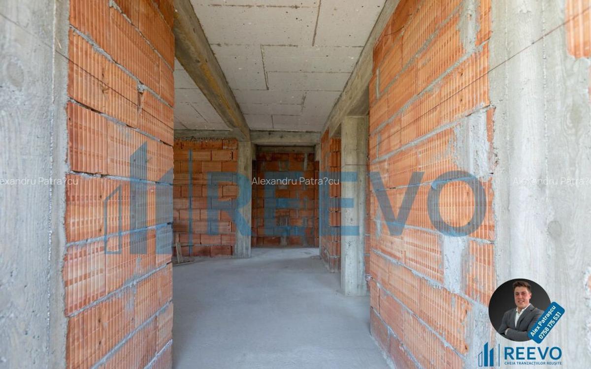Casa la ro?u, Hemeiu? ! - 8