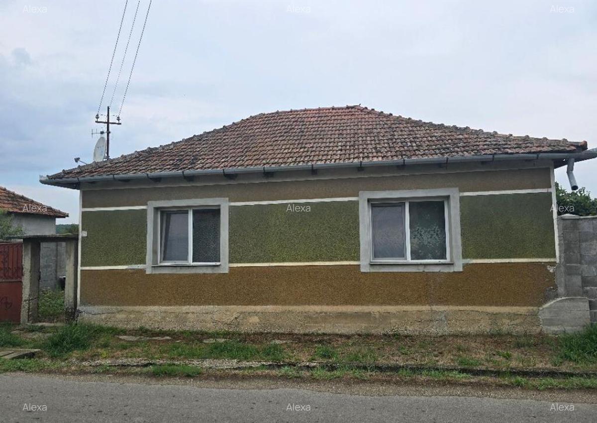 Casa loc SUMUGIU , sc 200 mp , parte veche si noua, ter 2670, sosea - 3