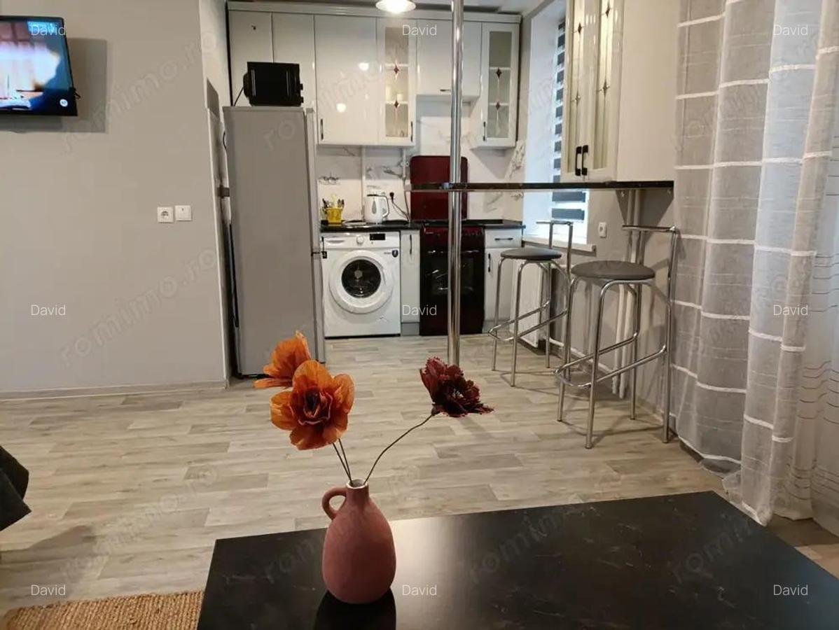 Spre inchiriere garsoniera zona Vitan - 2