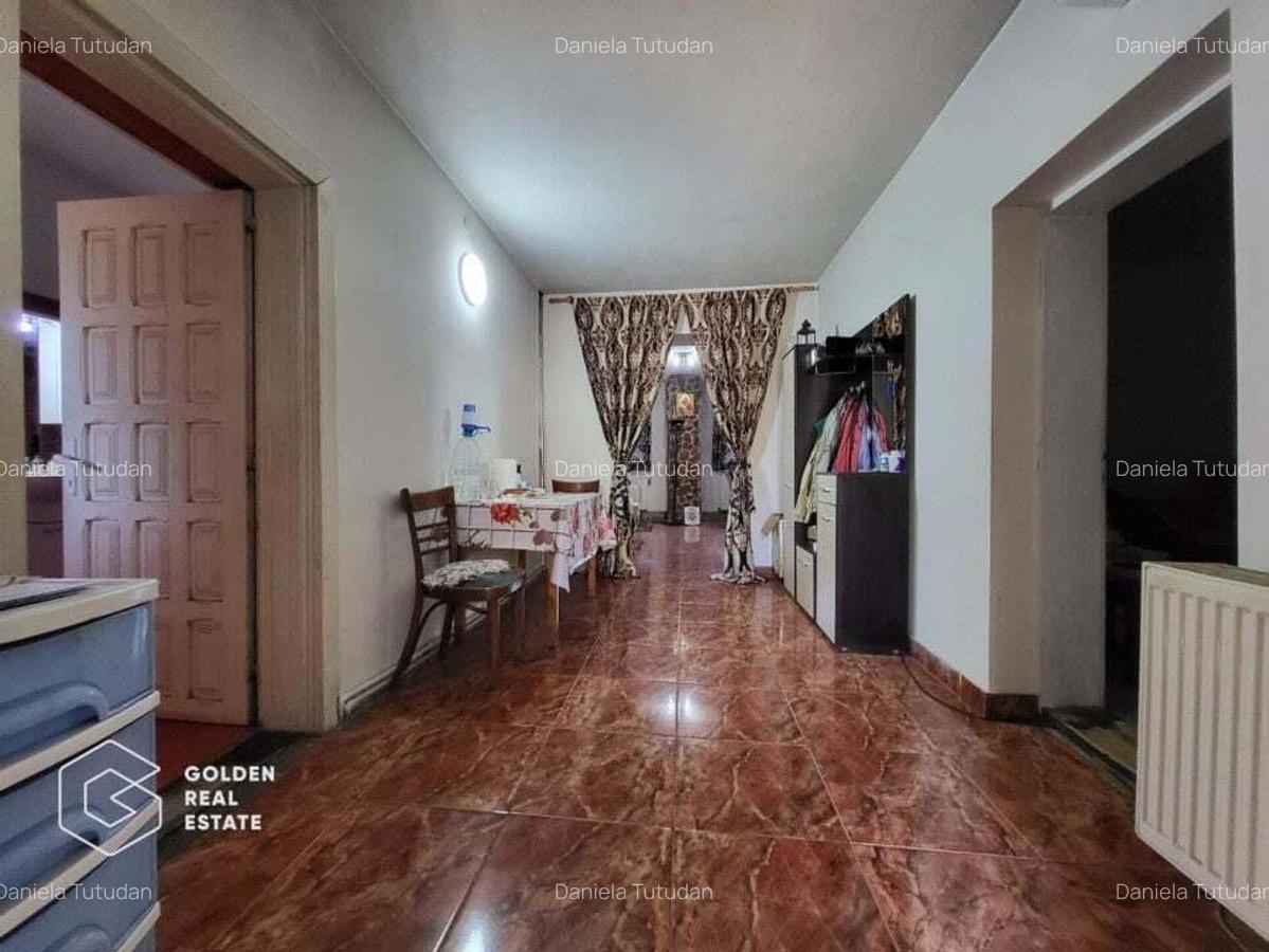 Casa cu teren de 842 mp, oras Lipova - 4
