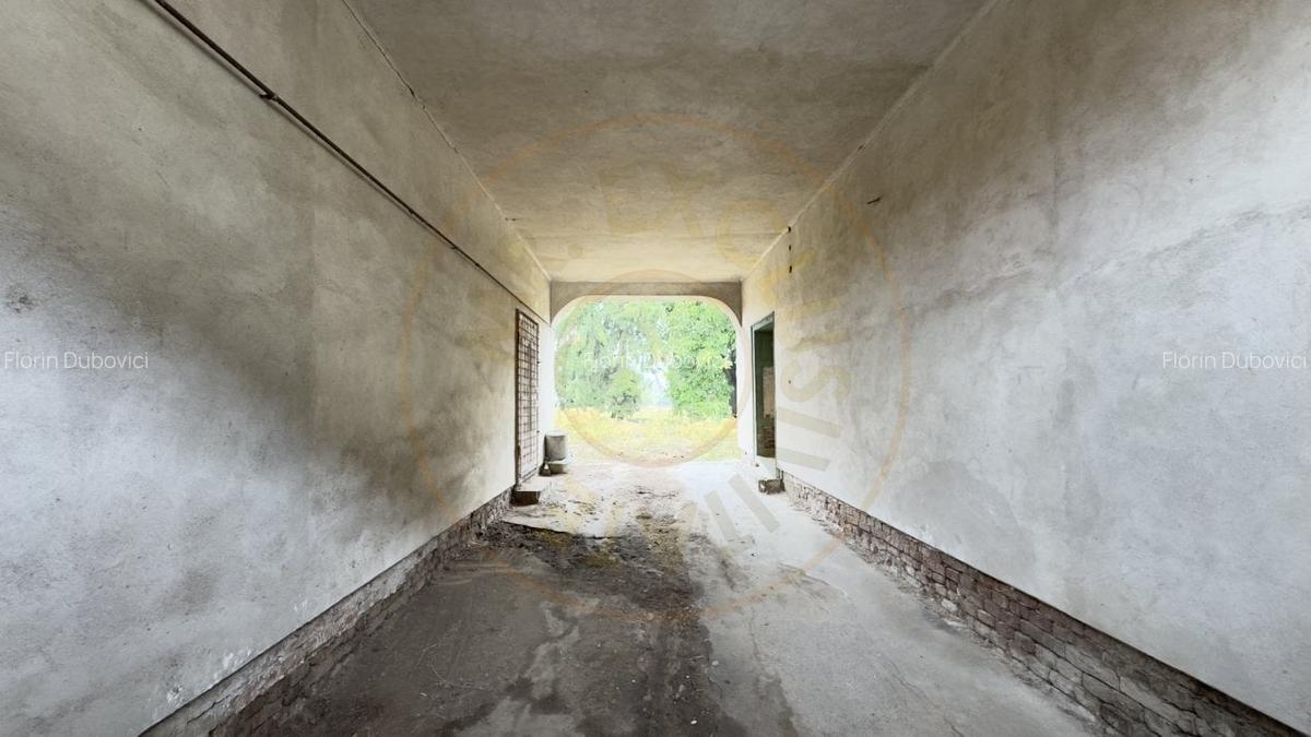 Cladire 12 incaperi, Teren 3.457 mp Str.Iuliu Maniu Nr.13 -Carei- Jud. Satu Mare - 10