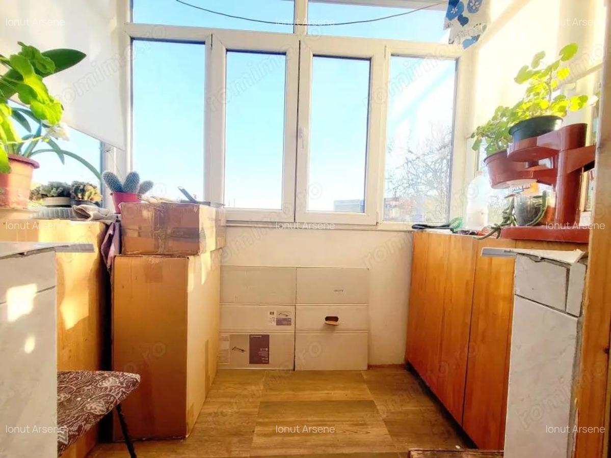 Milcov - Apartament 3 cam semidecomandat, etaj 3/4, mobilat - 2