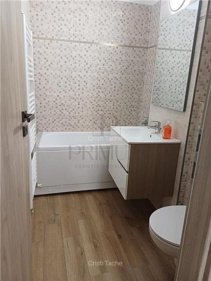 BUCOVINA - ETAJ 1 - RENOVAT - 3 CAMERE - 2 BAI - DECOMANDAT - CENTRALA PROPRIE - - 12
