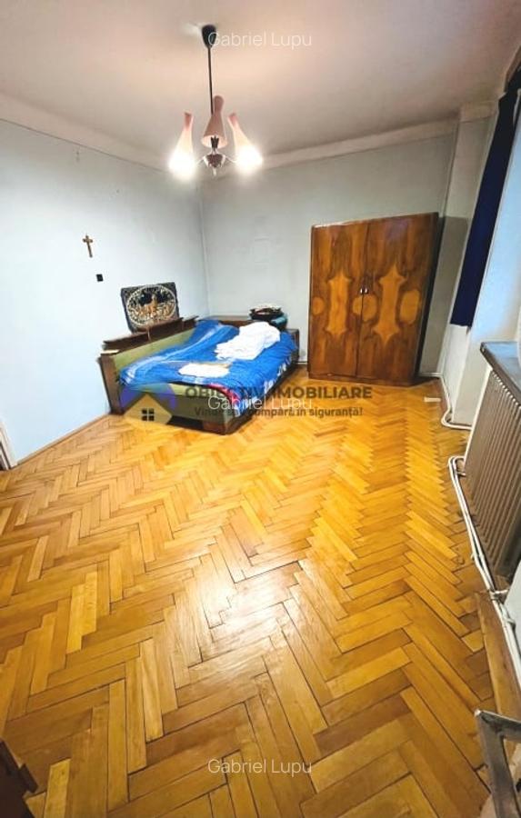 Apartament 3 camere de vanzare - Zona Centrala / Etaj 1 - 6