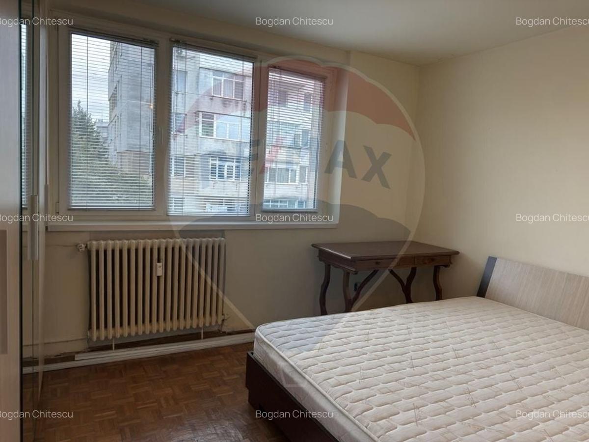 Apartament cu 2 camere de vanzare, strada Bucegi, zona Narcisa - 4