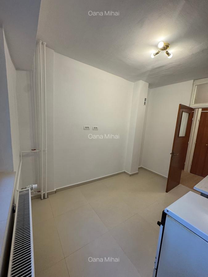 Apartament Decomandat 3 Camere Burebista/P-ta Alba Iulia - 12
