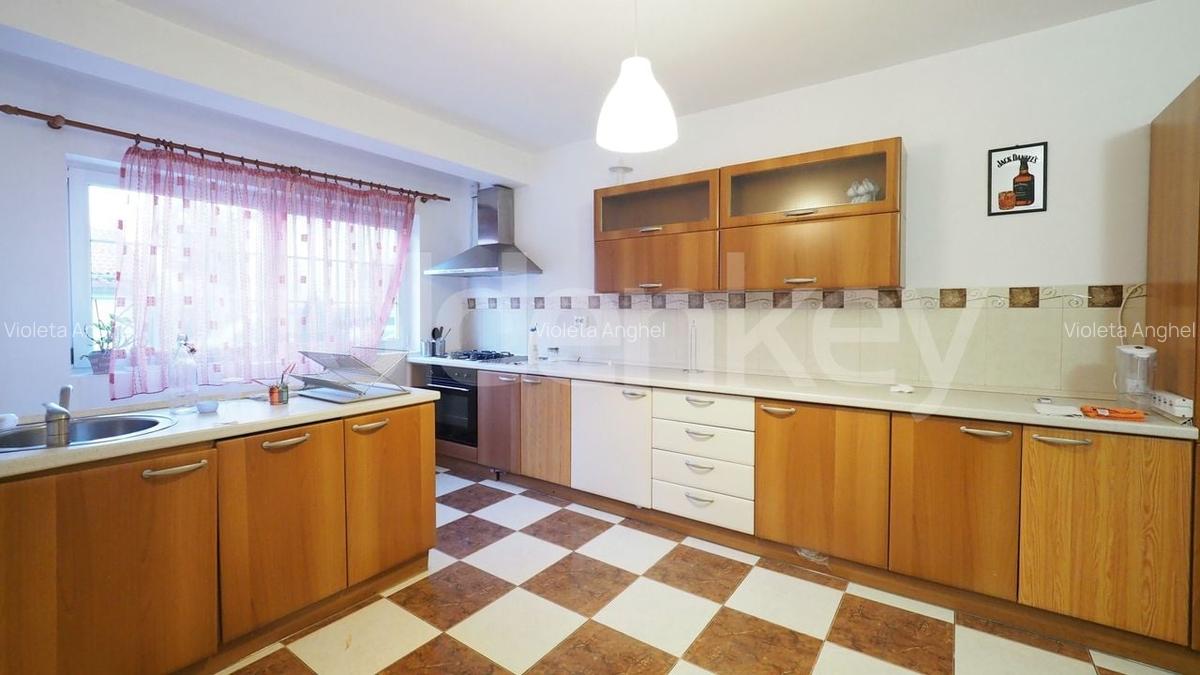 Vila cu 4 camere in complex rezidential langa OMV - 5