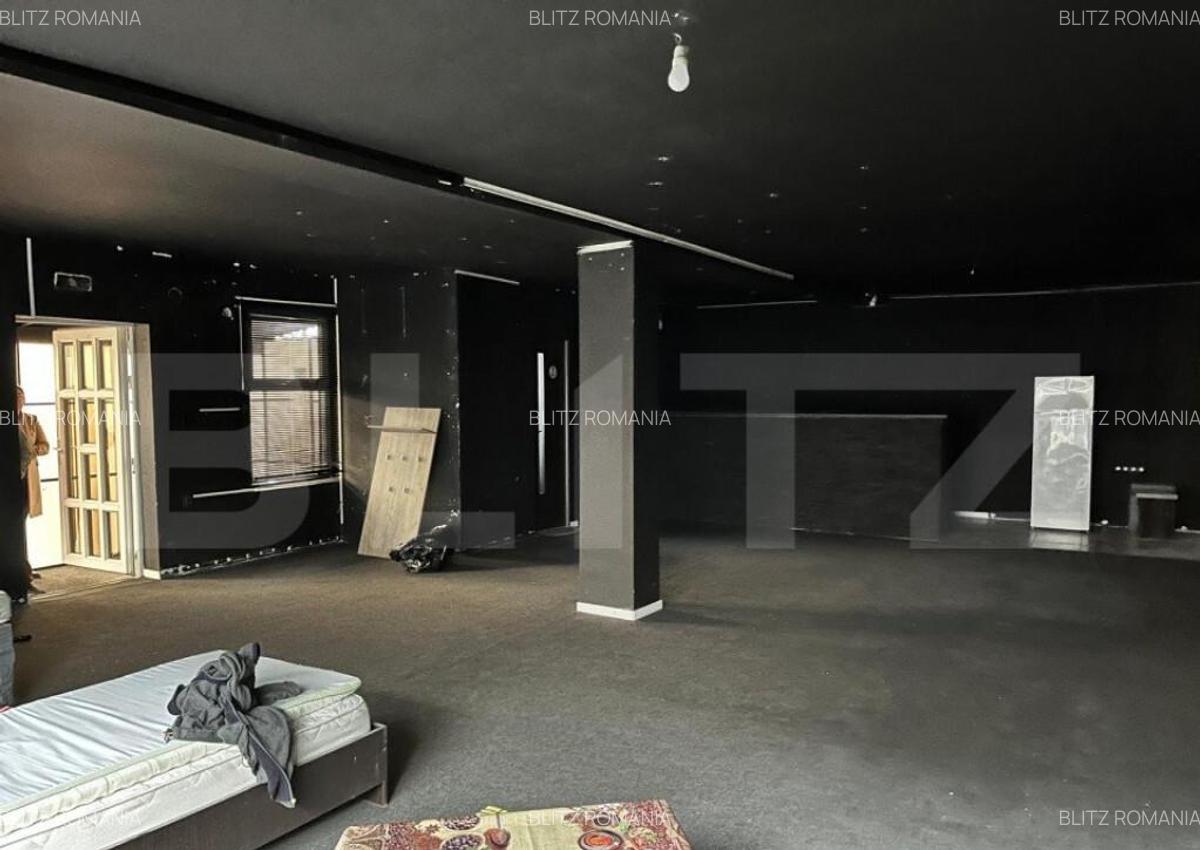 Casa de vanzare, cu 3 camere, 300 mp, cu potential de invest - 1