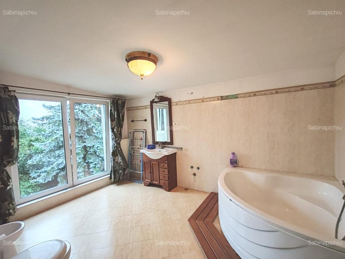 De vanzare - apartament spatios in casa, situat ultracentral - 10