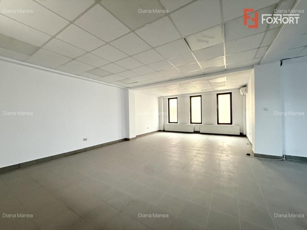 Cladire comerciala cu regim de inaltime P+2 E+M, suprafata 550 mp de inchiriat - 7