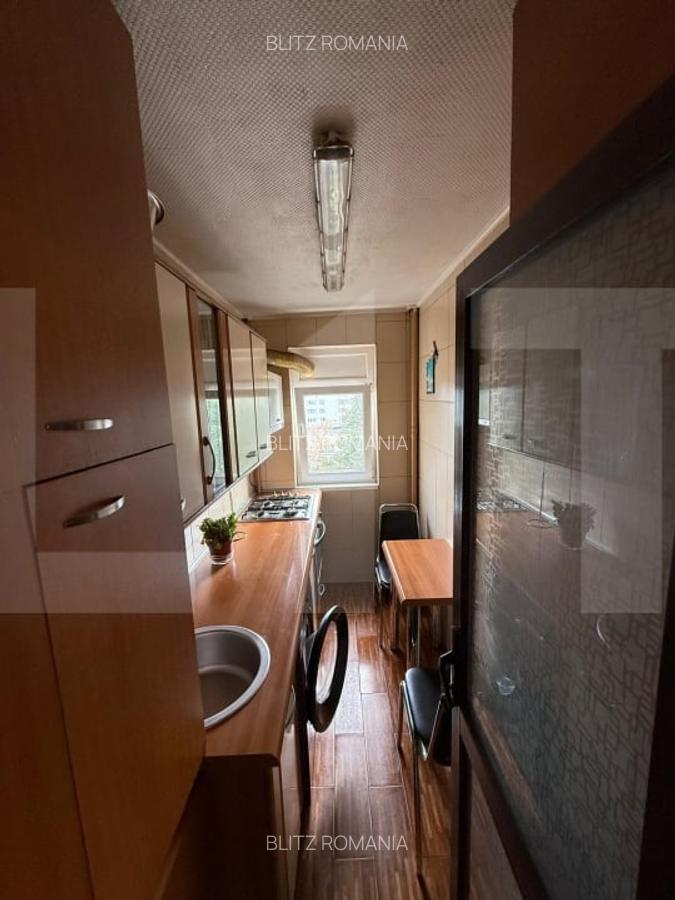 Apartament cu 2 camere, decomandat, 37 mp - Titan, Sector 3, aproape de Auchan - 4