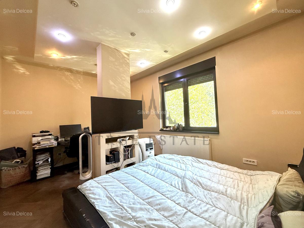 Vila de vanzare in cartierul Primaverii ideala pentru investitie - 15 Vila de vanzare in cartierul Primaverii ideala pentru investitie - 15