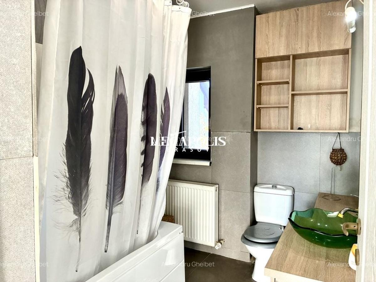 Casă / Ghimbav / 4 camere / Curte privată / Terasă - 32