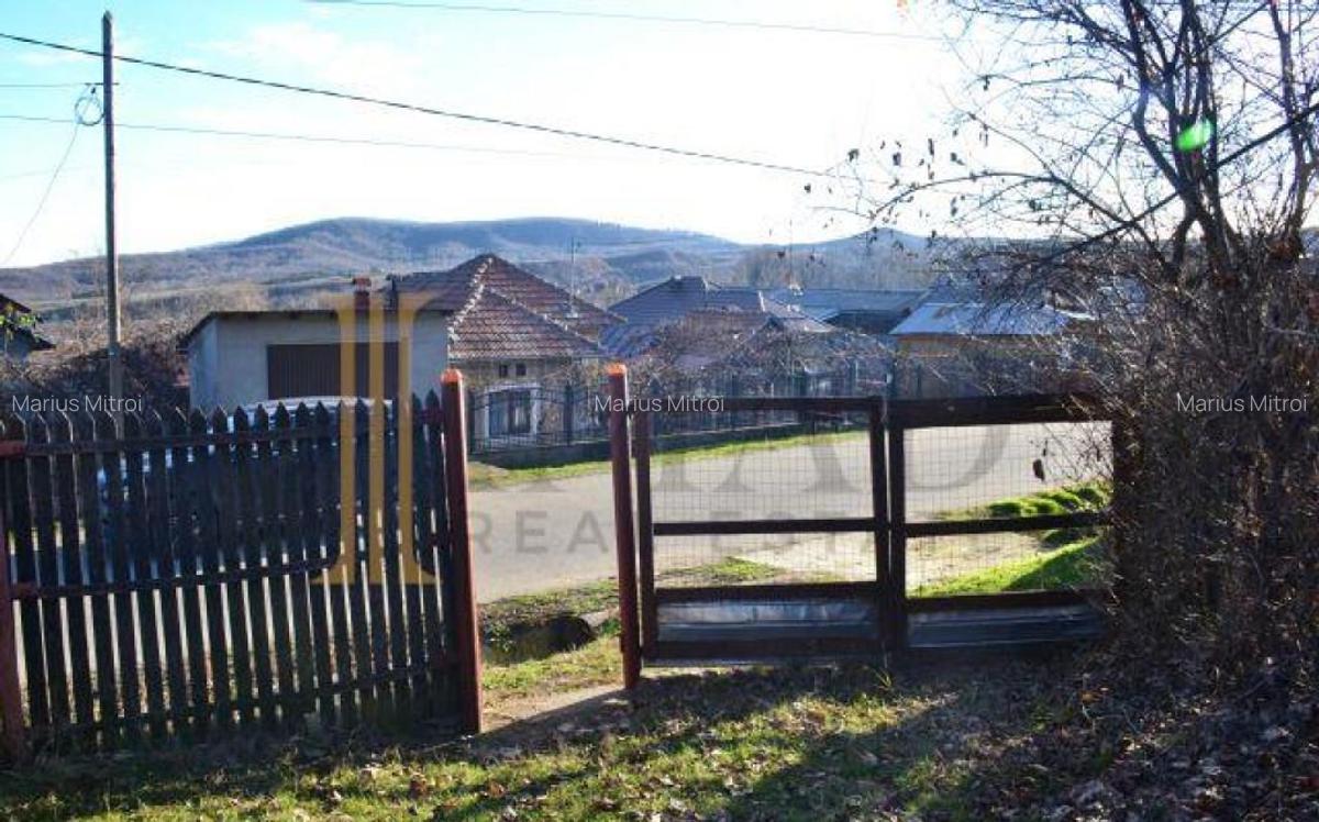 Casa Batraneasca Teren 3000mp - Glodeni Dambovita. - 3