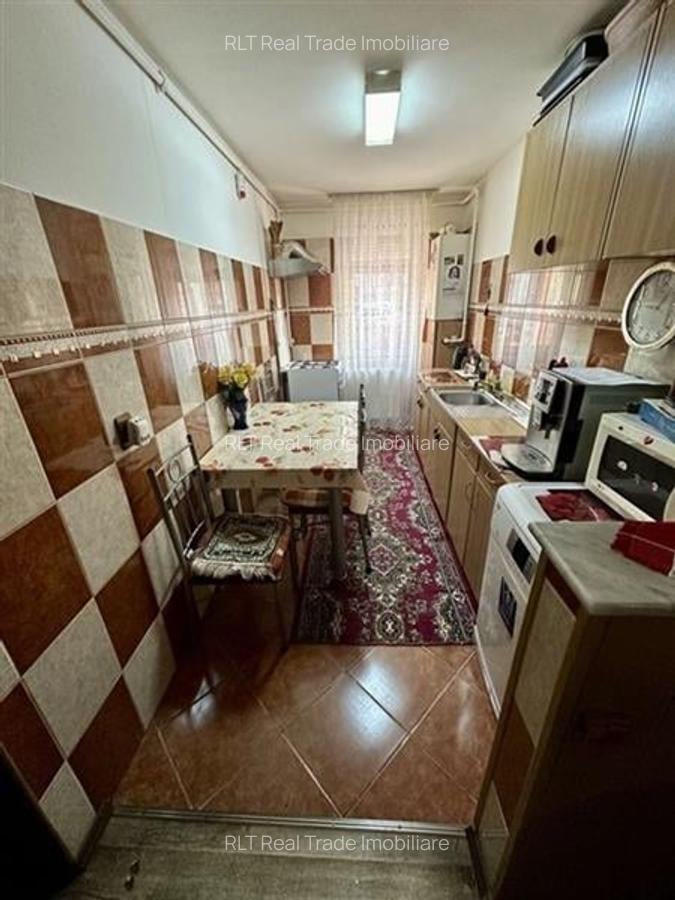 Apartament 3 camere decomandat zona Noua - 5