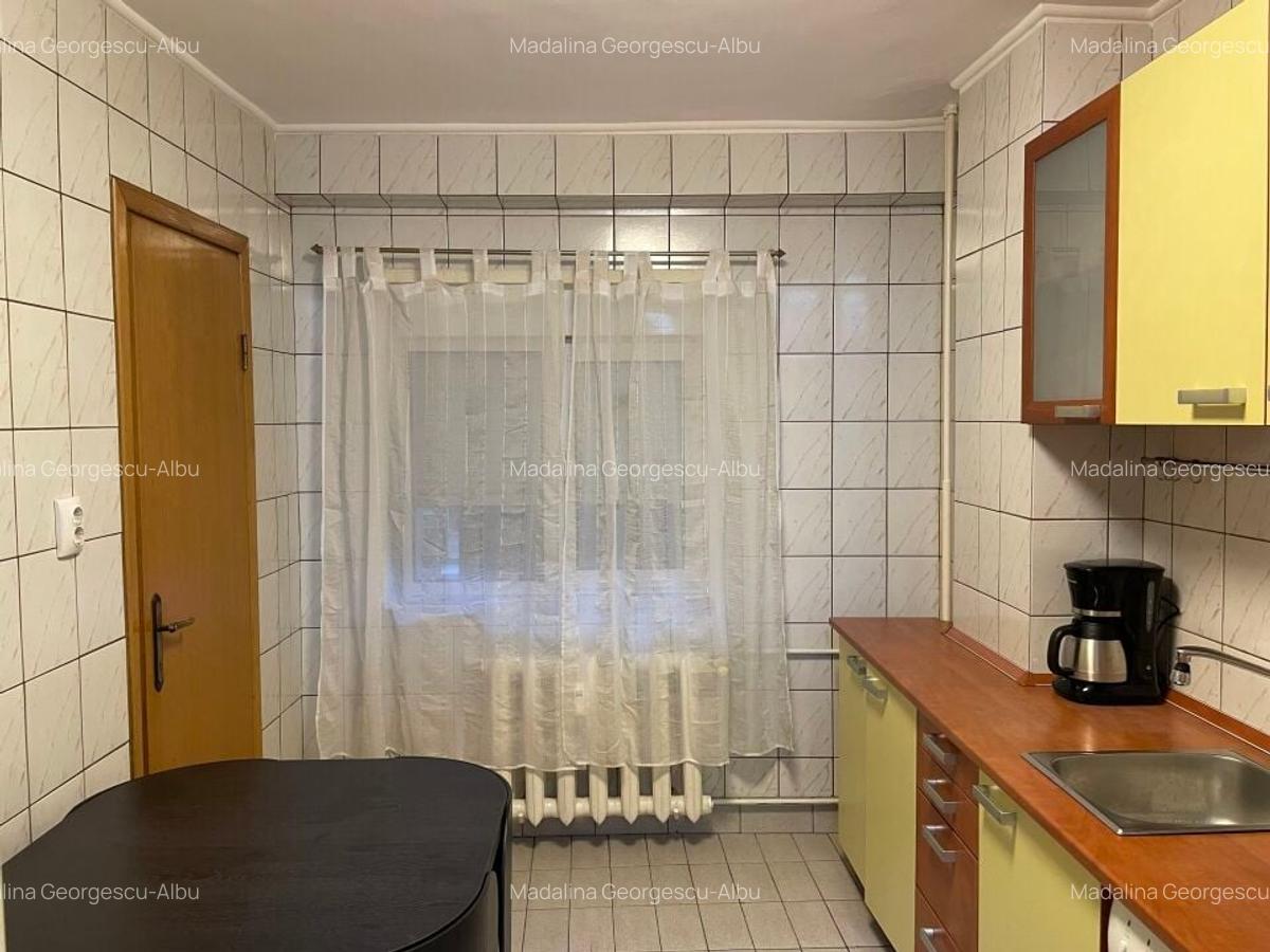 Garsonieră decomandată în Unirii - 12
