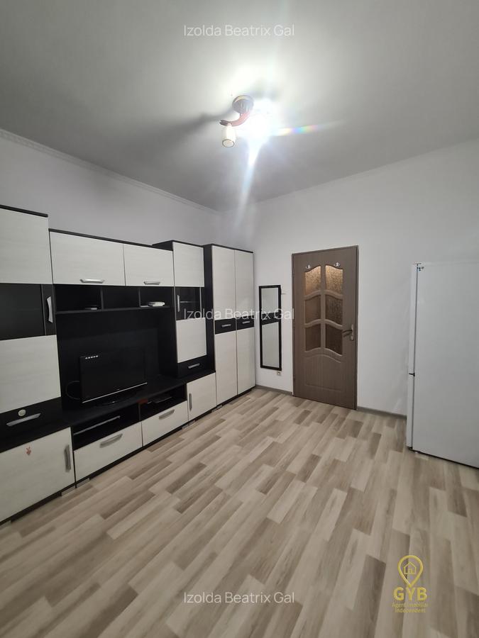 Garsoniera de vânzare-zona Decebal,  Splaiul Crișanei - 4