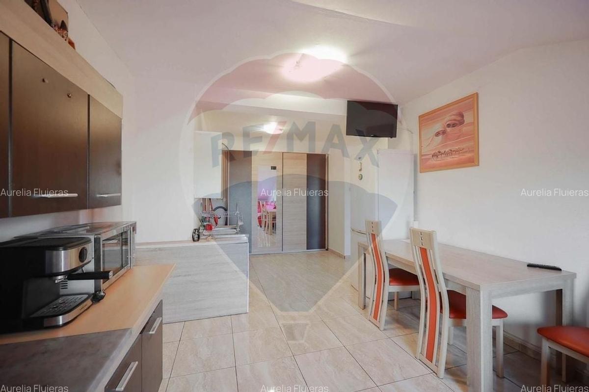 Apartament cu 3 camere decomandat, mobilat în Rogerius - 10
