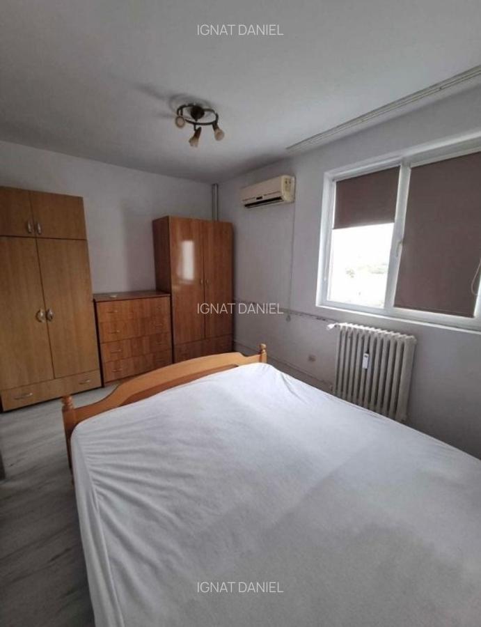 Apartament cu 2 camere, zona Podu Ros - 4