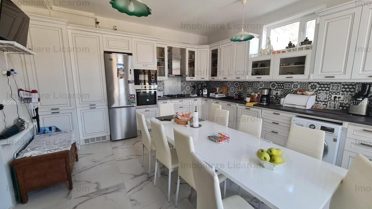 Apartament cu 3 camere decomandat, mobilat în Centrul Istoric - 3