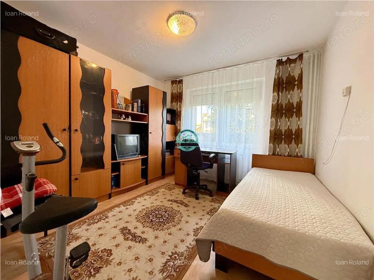 Apartament cu 3 camere de vanzare, parter inalt, in 7 Noiembrie - 4