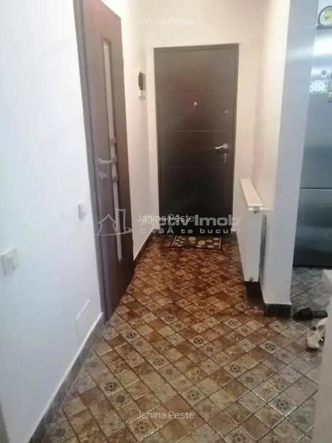 Casa - Prelungirea Ghencea- Cartierul Latin - 135000E - negociabil - partial mobilata - Comision - 4