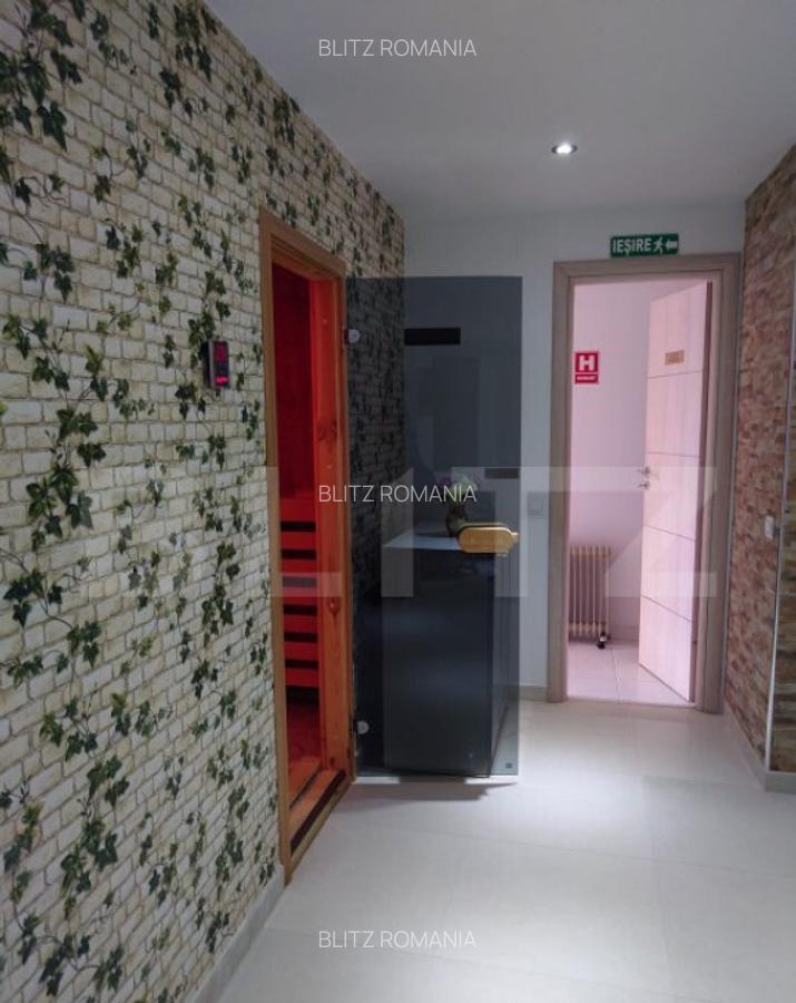 Spatiu comercial de vanzare, 290 mp, zona Micro 3 - 11