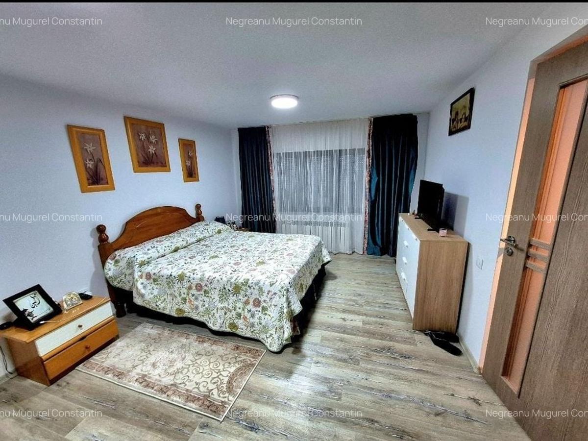 Vila S+P+1 cu terasa inchisa mobilata/utilata-teren intravilan 2497 mp - 9