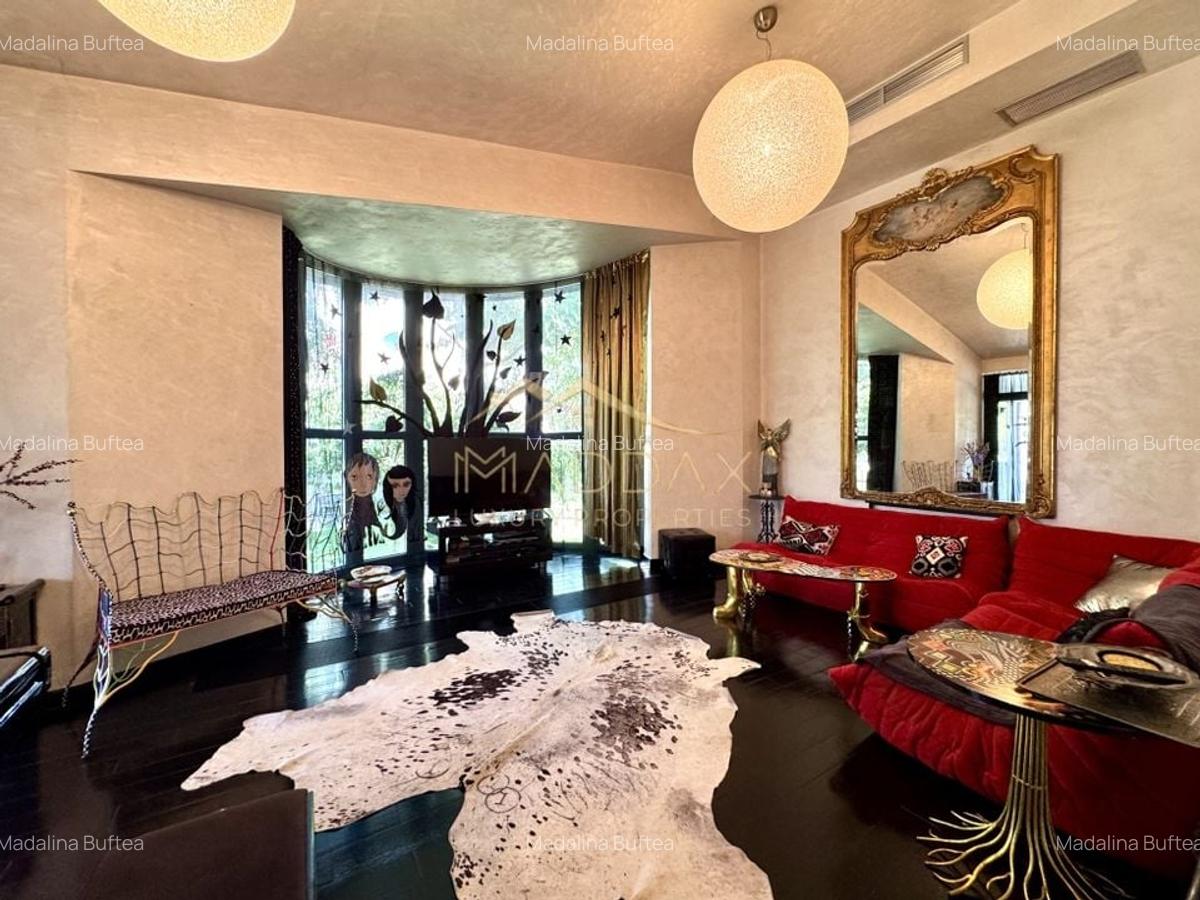 Vila cu 5 camere *344mp* + 800mp Teren // Zona Bucurestii Noi - 7