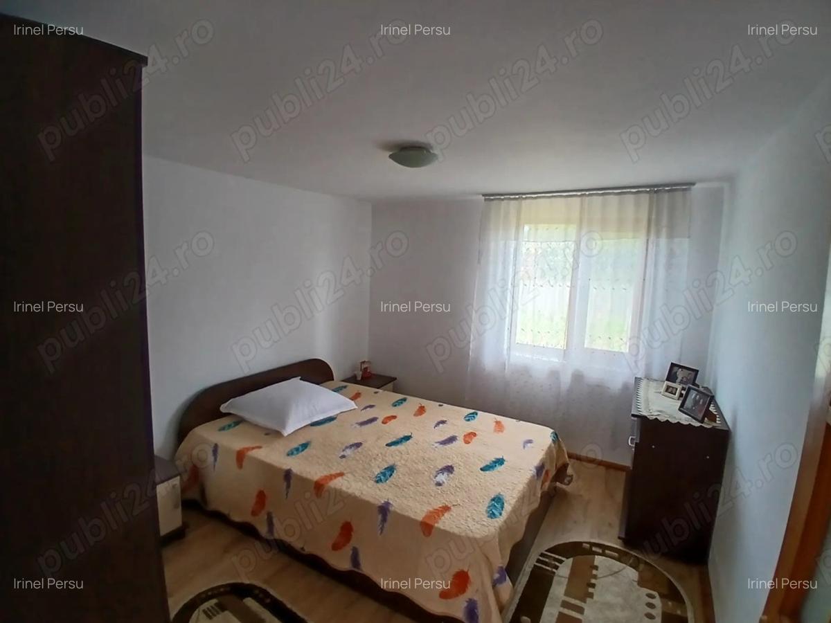 Casa cu teren ?i Anexe - 5