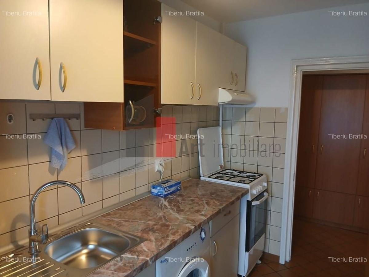 Inchiriere 3 Camere Decebal - 1