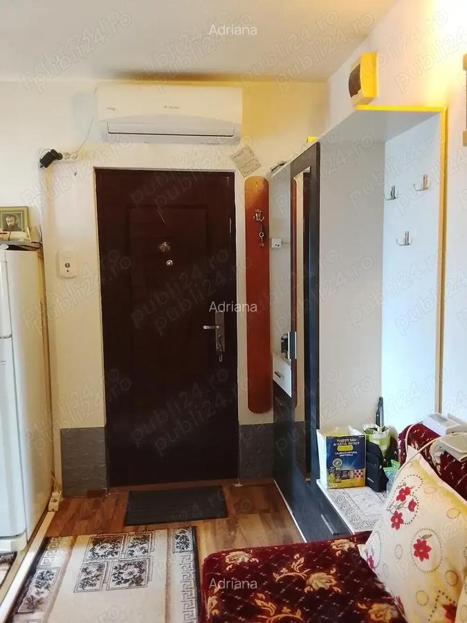De vanzare apartament decomandat 1 camera zona Buziasului - 3