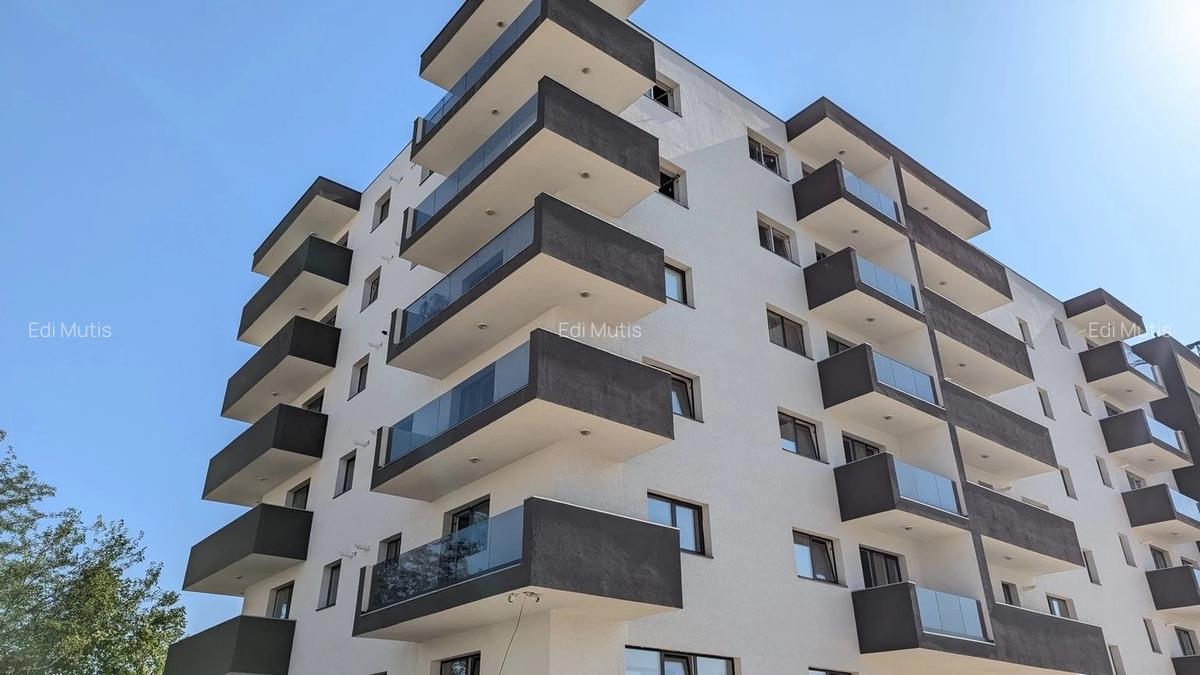 Apartament cu 2 camere decomandat în Apărătorii Patriei - 3