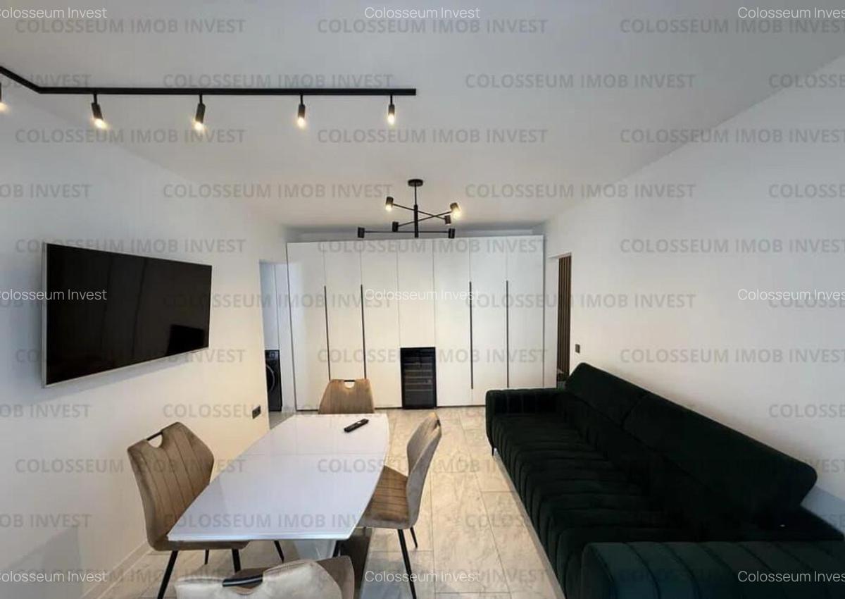 Apartament cu 2 camere,semidecomandat - zona Centru Civic - 2