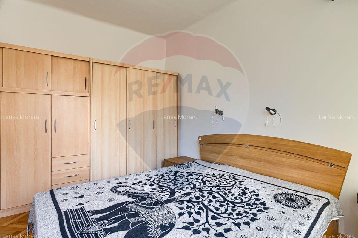 Apartament cu 3 camere de inchiriat in zona Central - 4